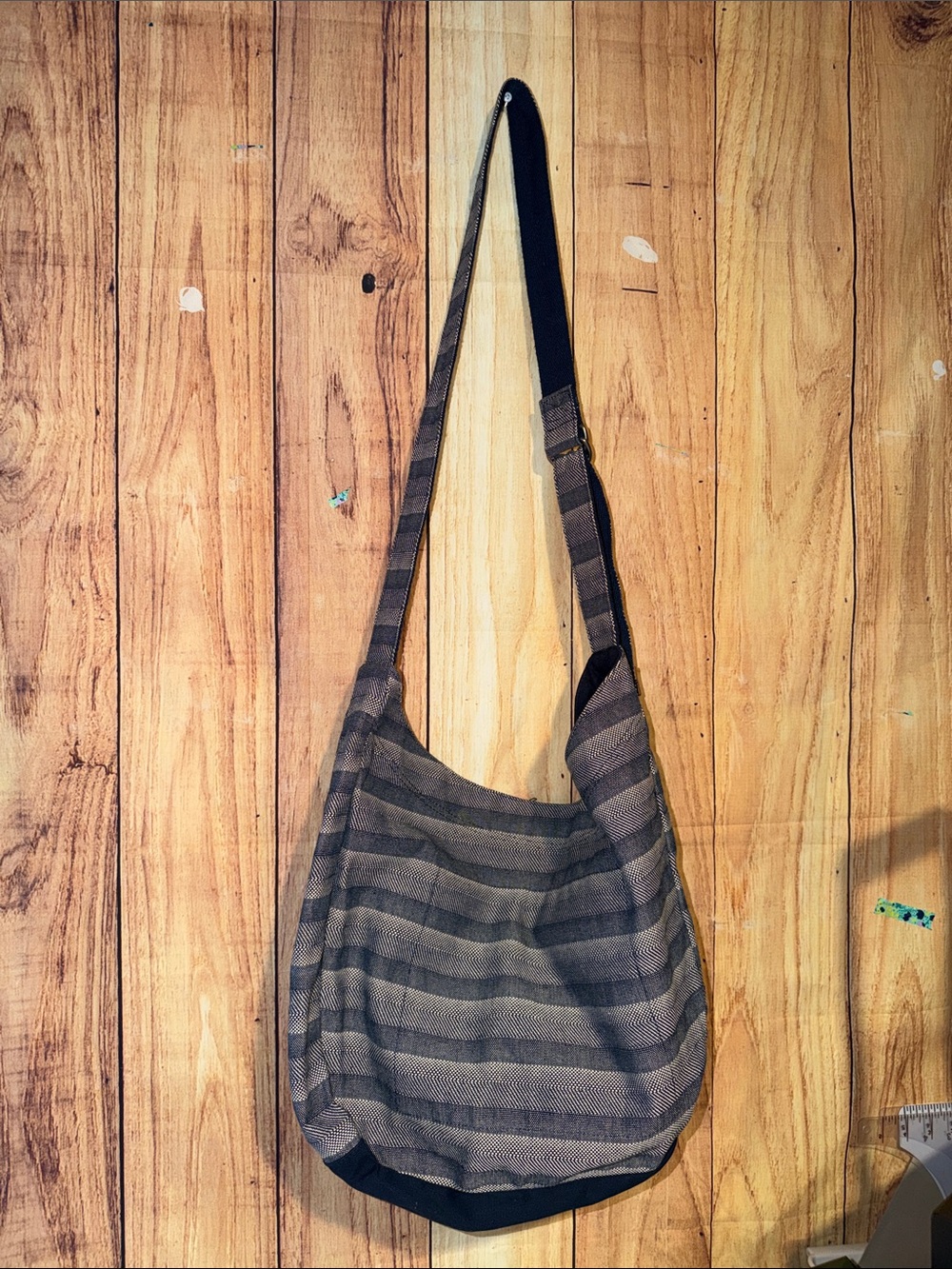 Thirty-One Gifts Retro Metro Hobo Crossbody Bag Woven Stripe Cotton Navy Blue